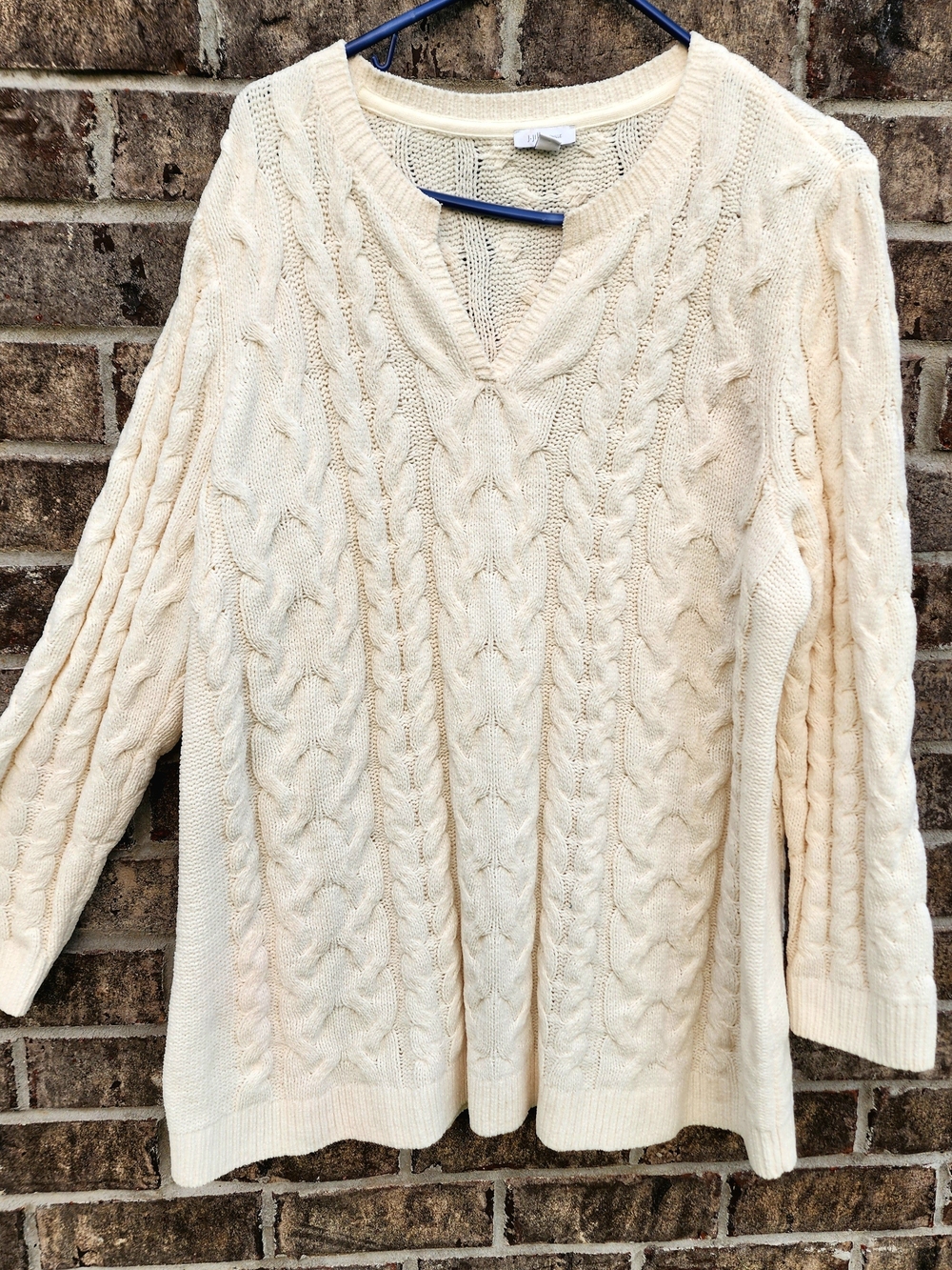 J. Jill Cream Chenille Cable Knit V-Neck Tunic Sweater